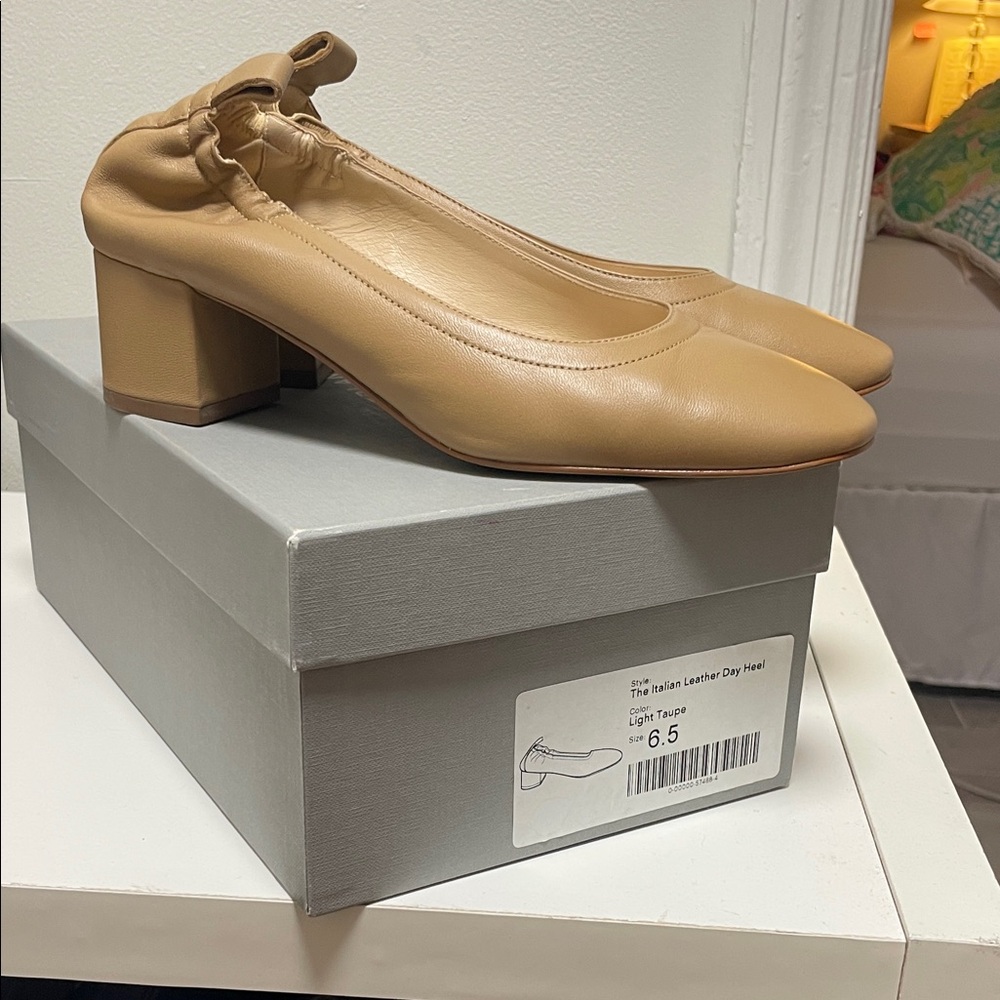 Everlane Tan Leather Block Heels